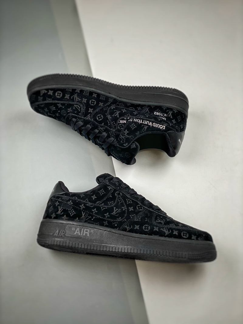 Tênis Nike Air Force 1 Low LV