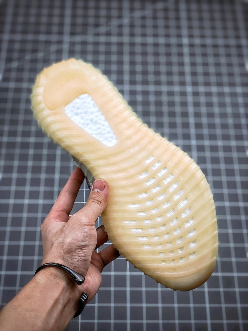 Tênis Adidas Yeezy Boost 350 V2 Lundmark