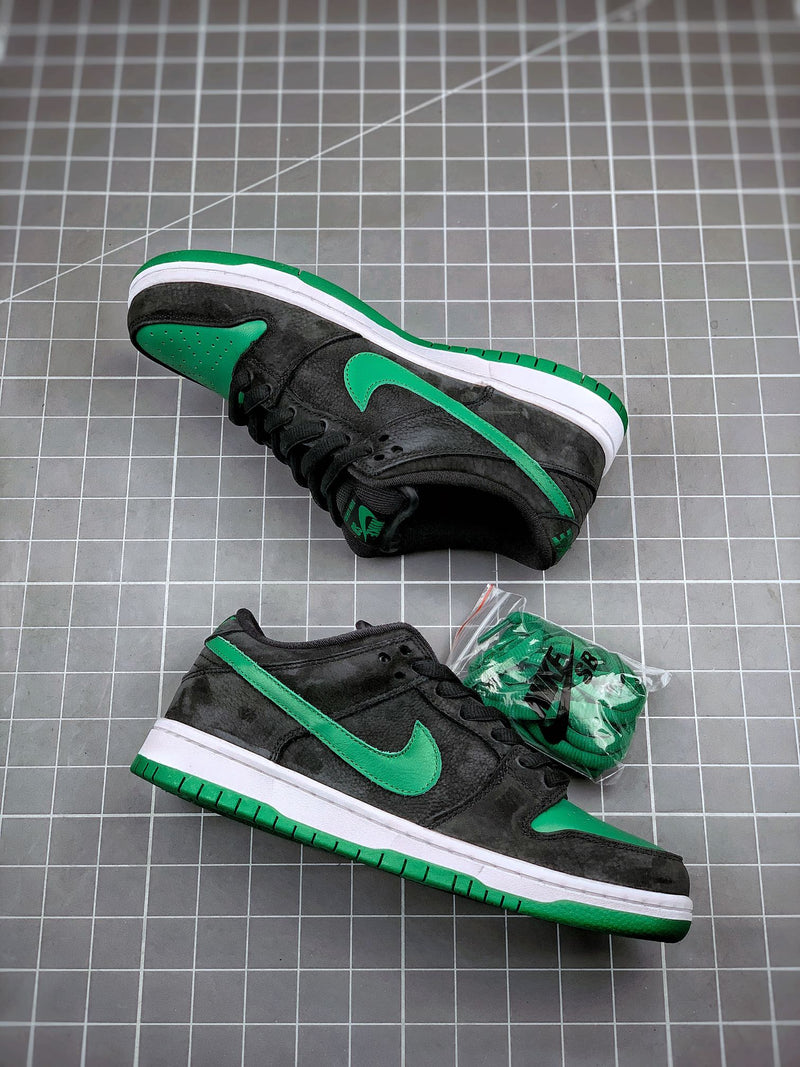 Tênis Nike SB Dunk Low "Black Pine Green"