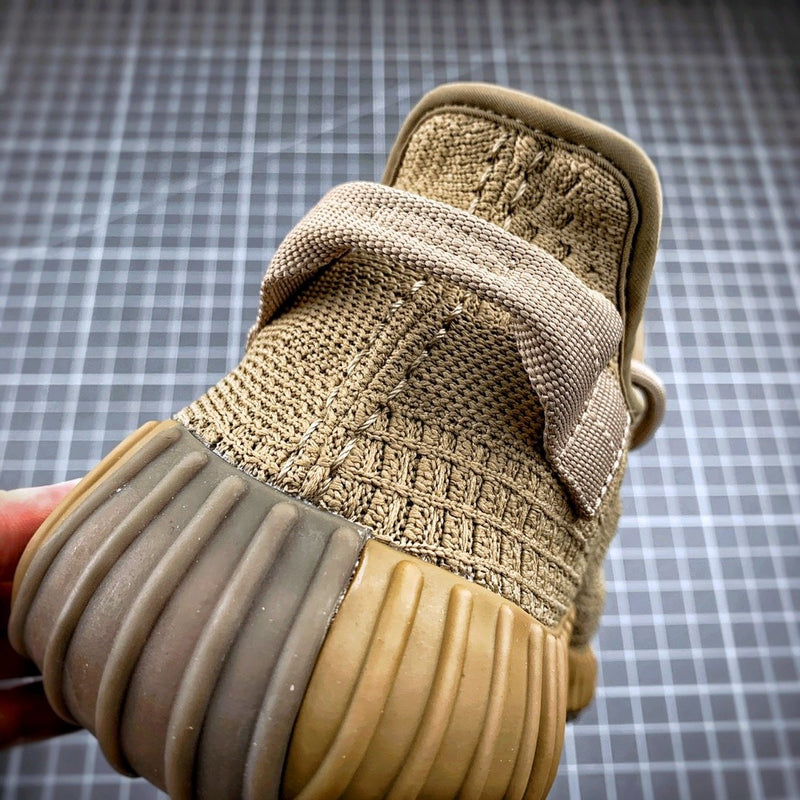 Tênis Adidas Yeezy Boost 350 V2 Earth