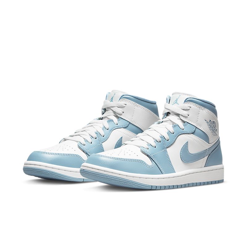 Tênis Nike Air Jordan 1 Mid University Blue