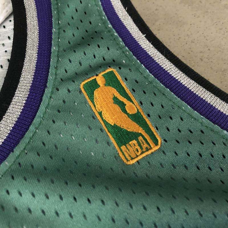 Regata Milwaukee Bucks Mitchell & Ness Alternative Edition 96/97