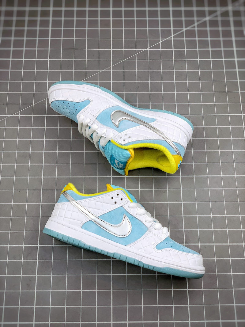 Tênis Nike SB Dunk Low Pro QS x FTC "Lagoon Pulse"