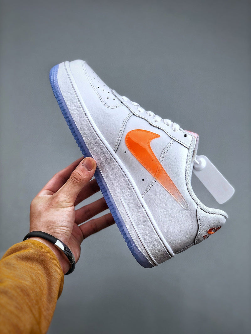 Tênis Nike Air Force 1 Low Orange White