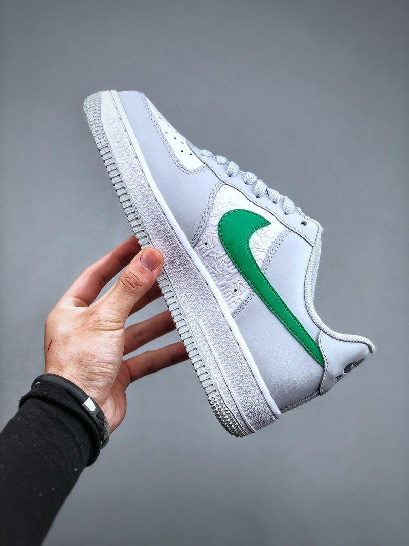 Tênis Nike Air Force 1 Low Green Swoosh