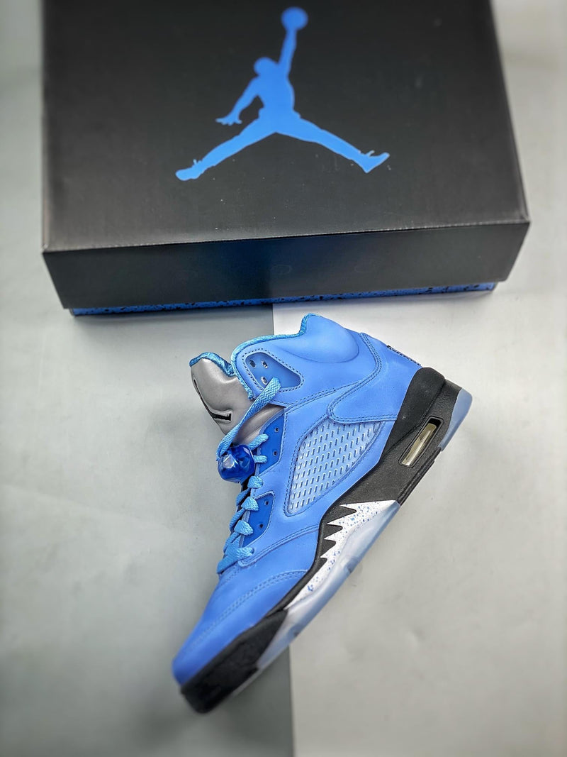 Tênis Nike Air Jordan 5 "Retro SE UNC"