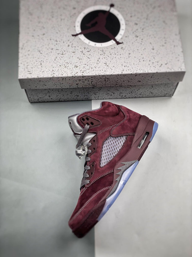 Tênis Nike Air Jordan 5 "Burgundy"