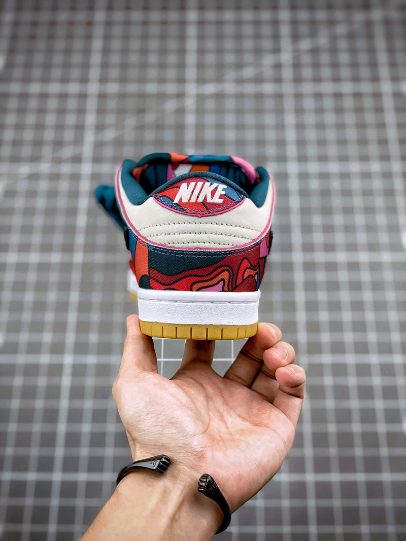 Tênis Nike SB Dunk Low "Abstract Art"