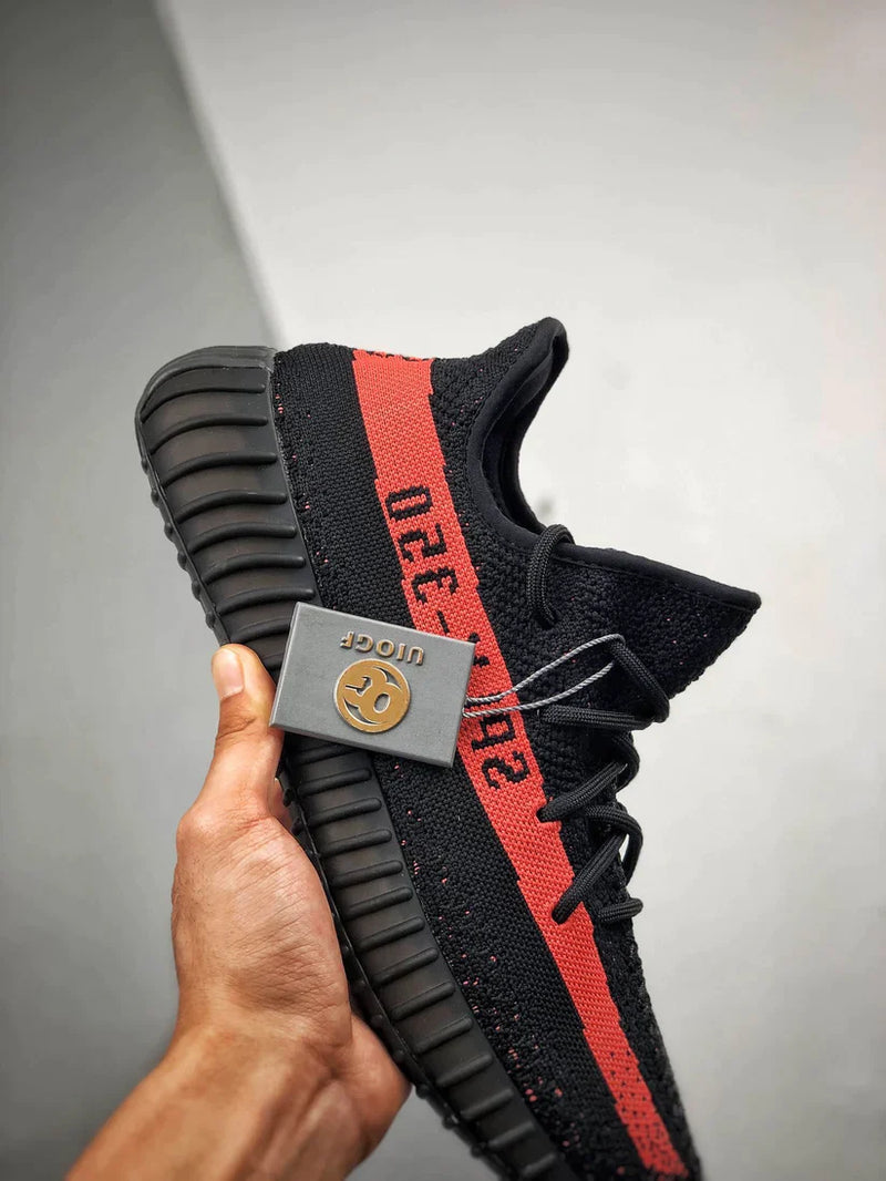 Tênis Adidas Yeezy 350 Boost V2 Core Black