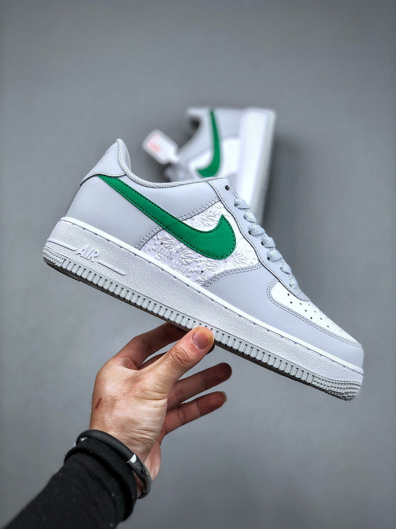 Tênis Nike Air Force 1 Low Green Swoosh