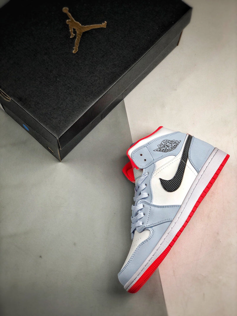 Tênis Nike Air Jordan 1 Mid "Half Blue Polka Dot Swoosh (GS)"