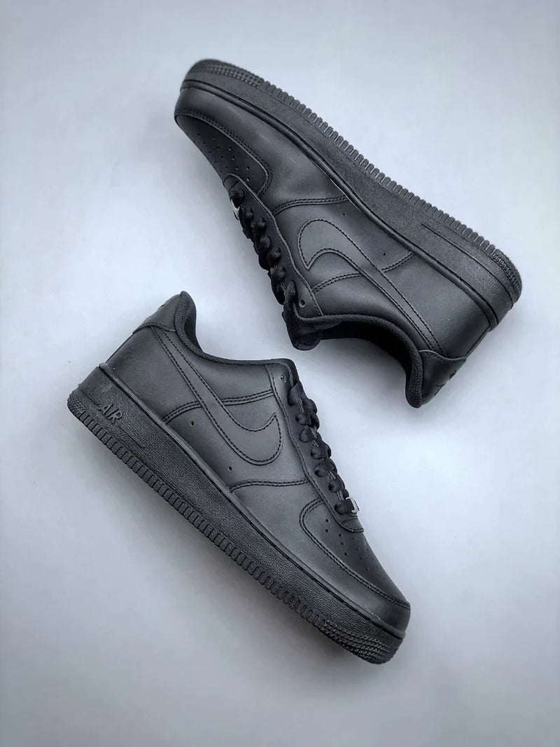 Tênis Nike Air Force 1 Low Black