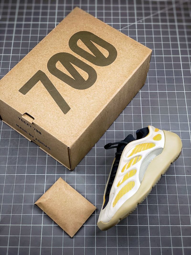 Tênis Adidas Yeezy Boost 700 V3 Srphym