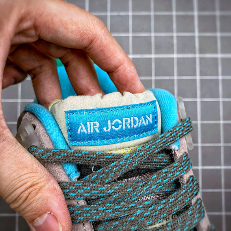 Tênis Nike Air Jordan 4 SE
