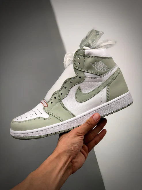 Tênis Nike Air Jordan 1 High "Seafoam"