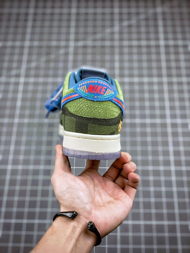 Tênis Nike SB Dunk Low "Siempre Familia"