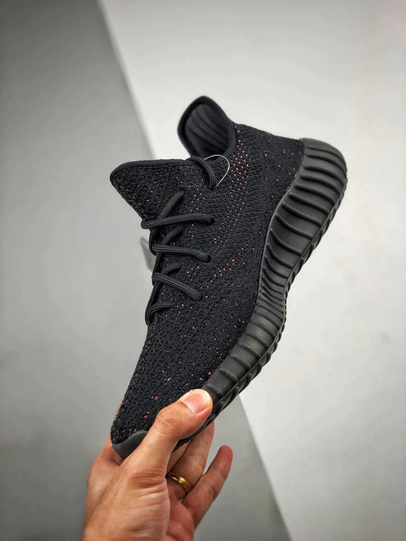 Tênis Adidas Yeezy 350 Boost V2 Core Black