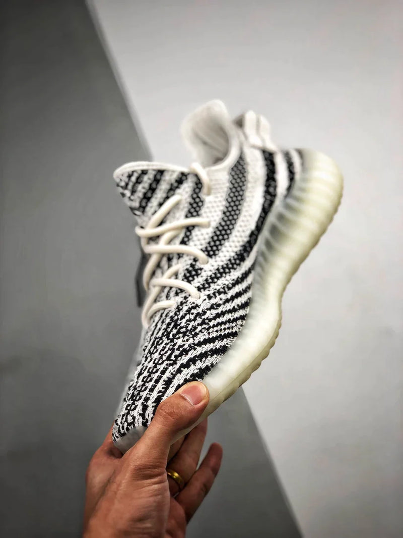 Tênis Adidas Yeezy 350 Boost V2 V2 Zebra