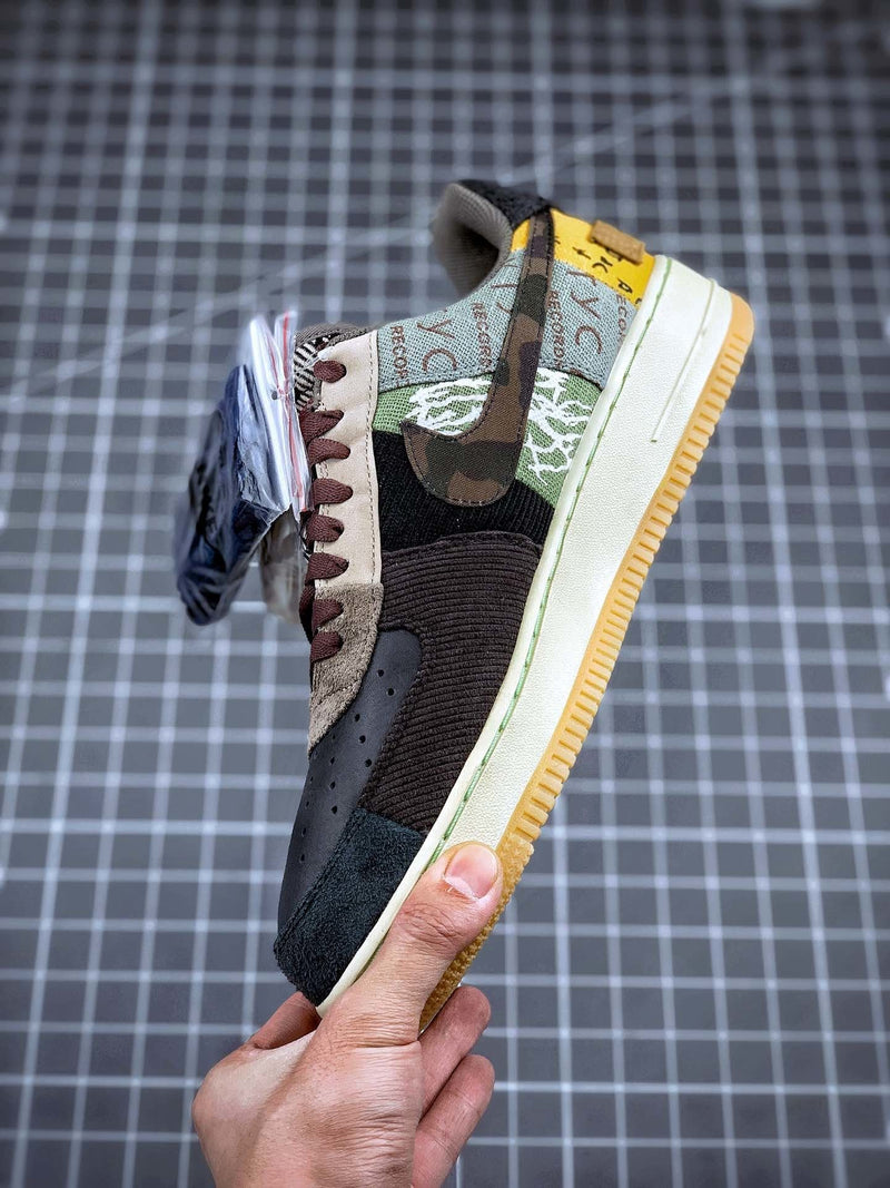 Tênis Travis Scott x Nike Air Force 1 Low 'Cactus Jack'