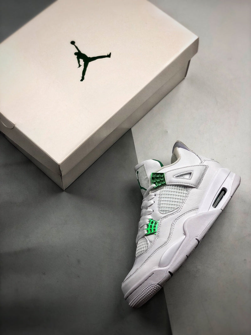 Tênis Nike Air Jordan 4 "Green Metallic"