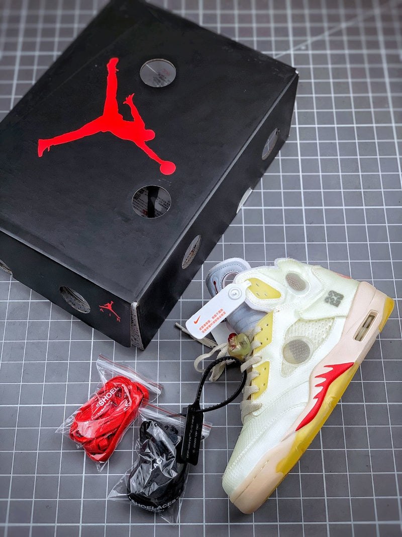 Tênis Nike Air Jordan 5 Retro Off-White Sail