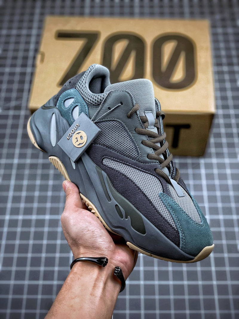 Tênis Adidas Yeezy Boost 700 Teal Blue