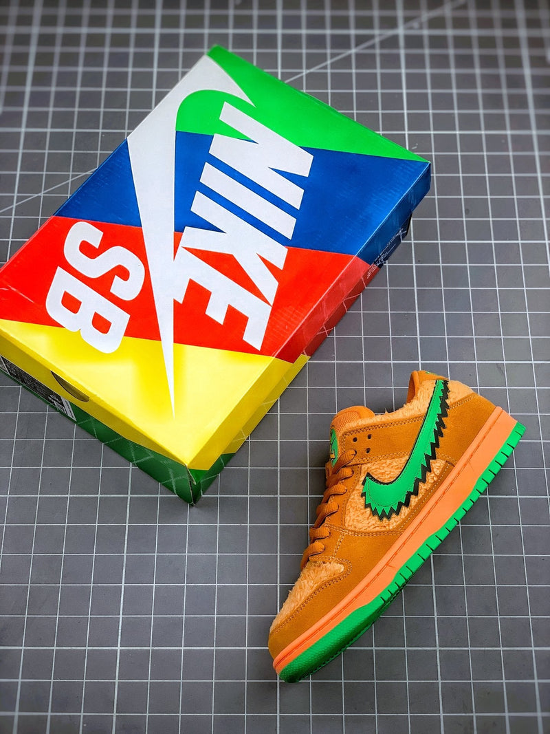 Tênis Nike SB Dunk Low 'Three Bear Packs' Orange