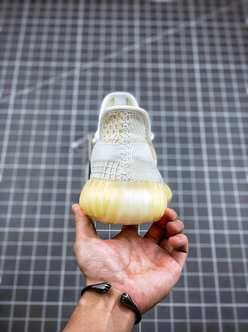 Tênis Adidas Yeezy 350 Boost V2 (Refletivo)