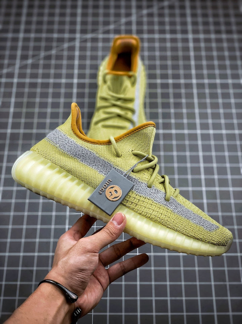 Tênis Adidas Yeezy Boost 350 V2 Marsh