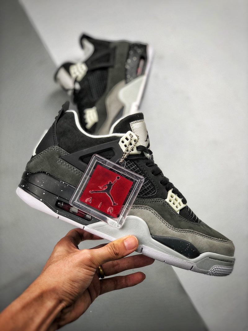 Tênis Nike Air Jordan 4 Retro "Fear"