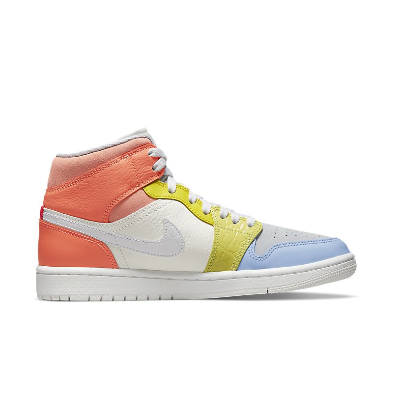 Tênis Nike Air Jordan 1 Mid To My First Coach