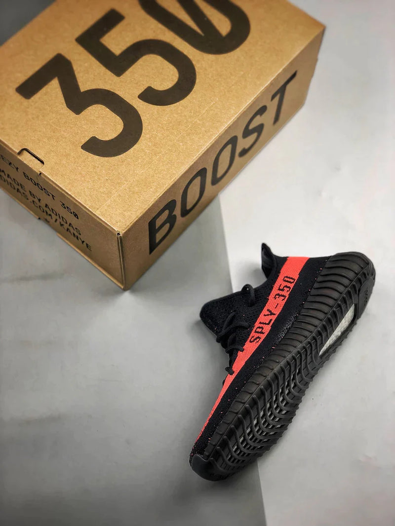 Tênis Adidas Yeezy 350 Boost V2 Core Black