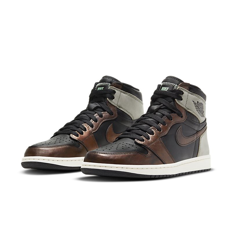 Tênis Nike Air Jordan 1 Retro High Patina