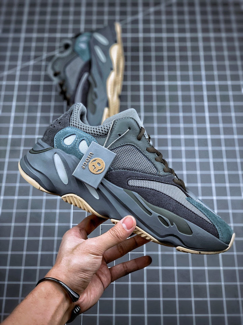 Tênis Adidas Yeezy Boost 700 Teal Blue