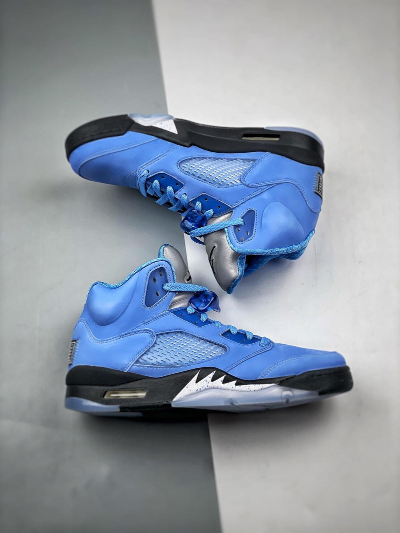 Tênis Nike Air Jordan 5 "Retro SE UNC"