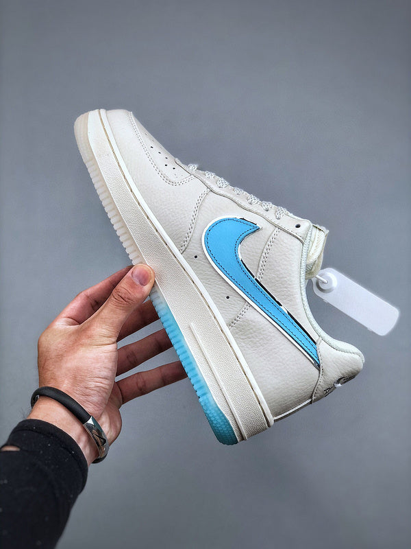 Tênis Nike Air Force 1'07 Low "LXX Univeristy Blue"