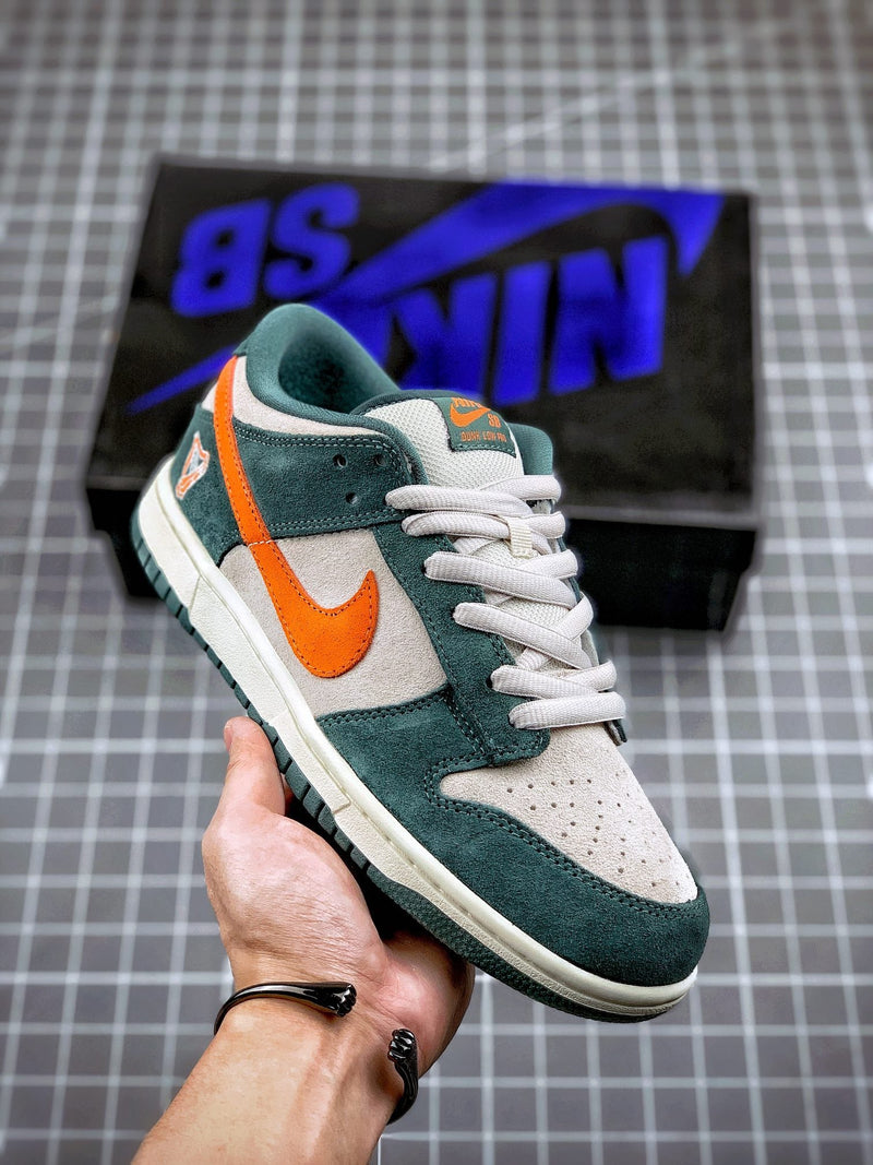 Tênis Nike SB Dunk Low "Eire"