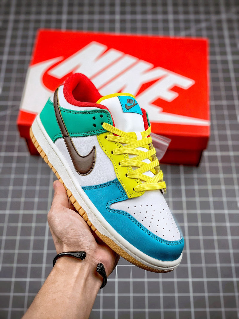 Tênis Nike SB Dunk Low "Free 99"