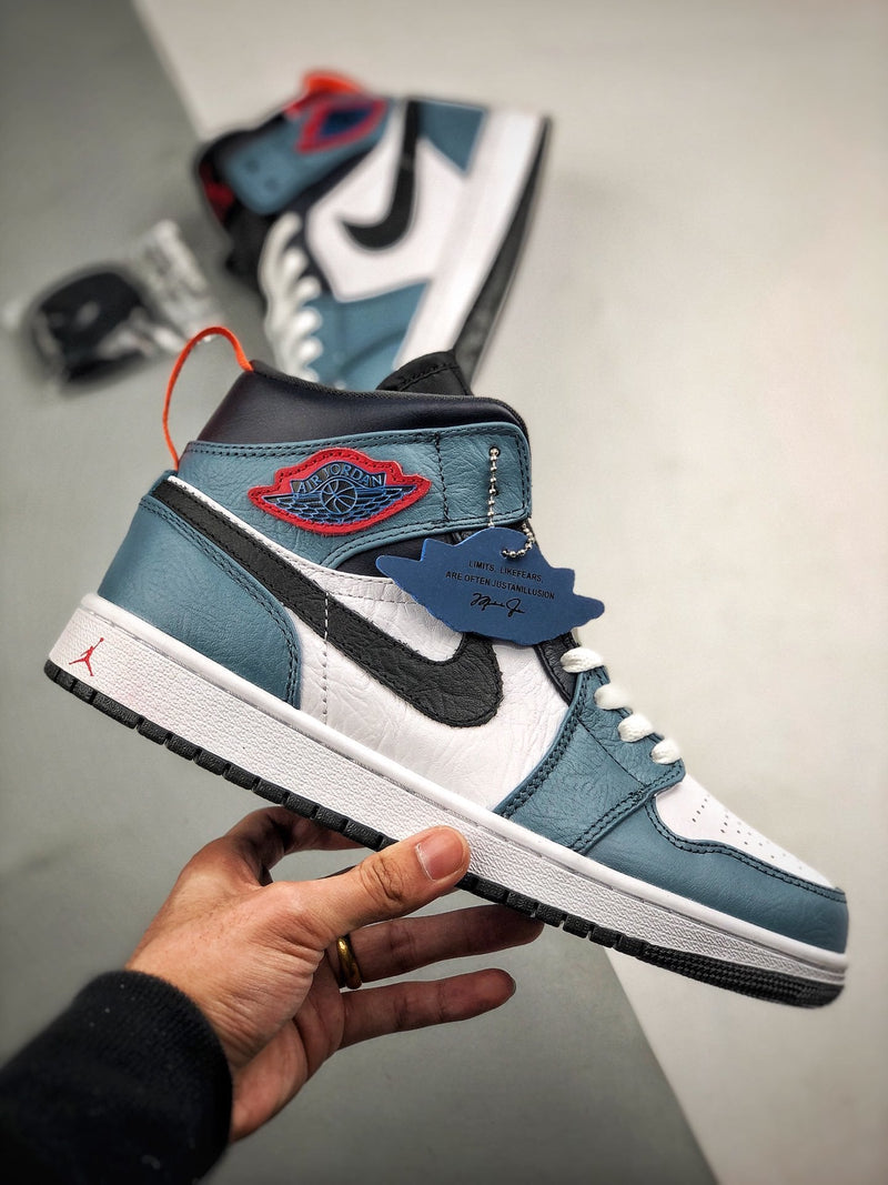 Tênis Cspace Facetasm x Nike Air Jordan 1 Mid