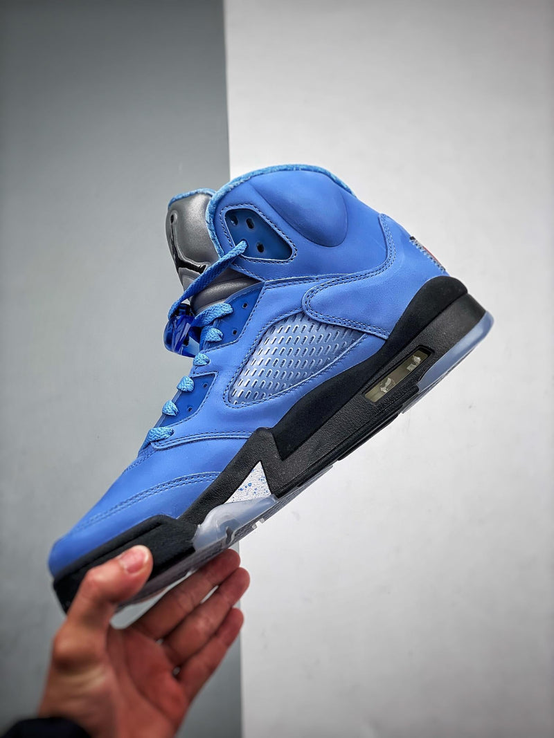 Tênis Nike Air Jordan 5 "Retro SE UNC"