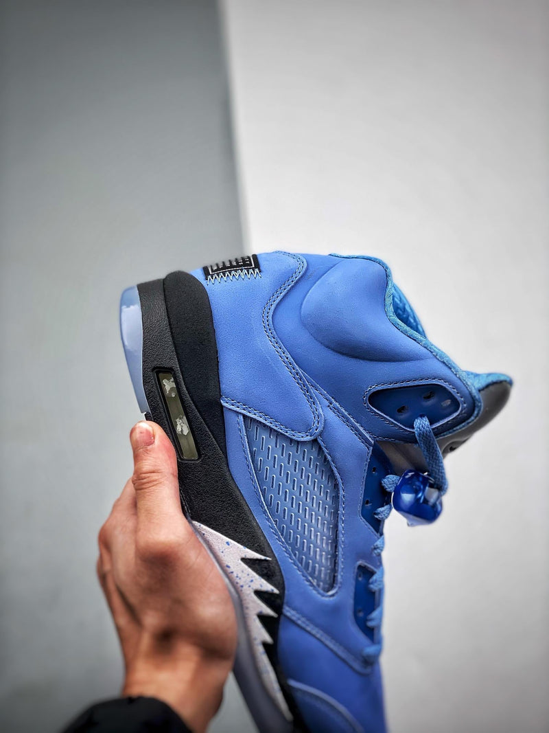 Tênis Nike Air Jordan 5 "Retro SE UNC"