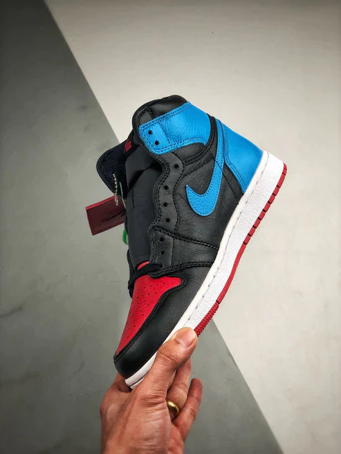 Tênis Nike Air Jordan 1 Retro High "UNC to Chicago"