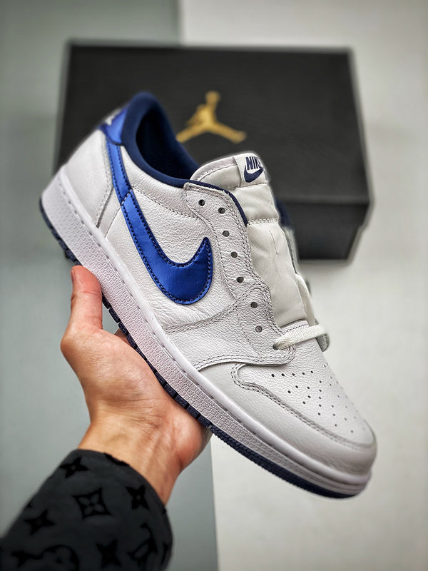 Tênis Nike Air Jordan 1 Low Retro "Metallic"