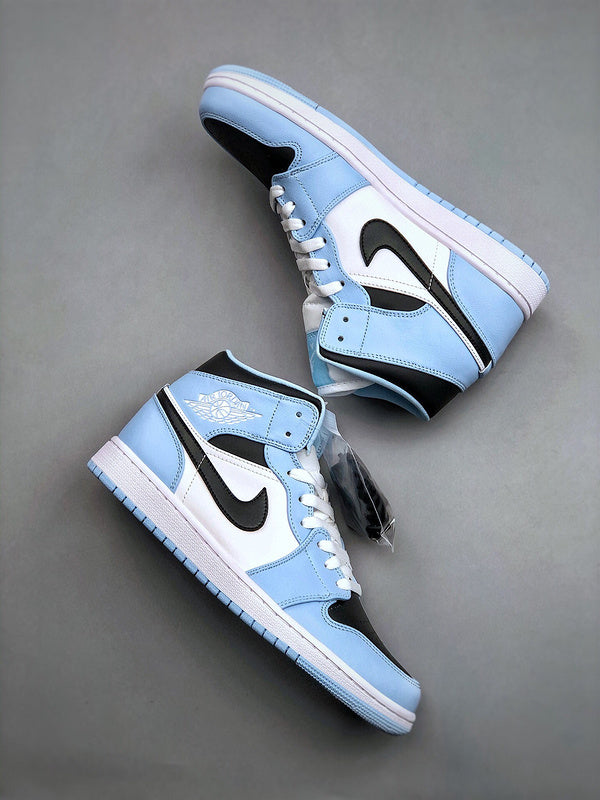 Tênis Nike Air Jordan 1 Mid "Ice Blue"