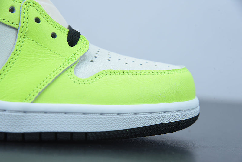 Tênis Nike Air Jordan 1 High "Volt"