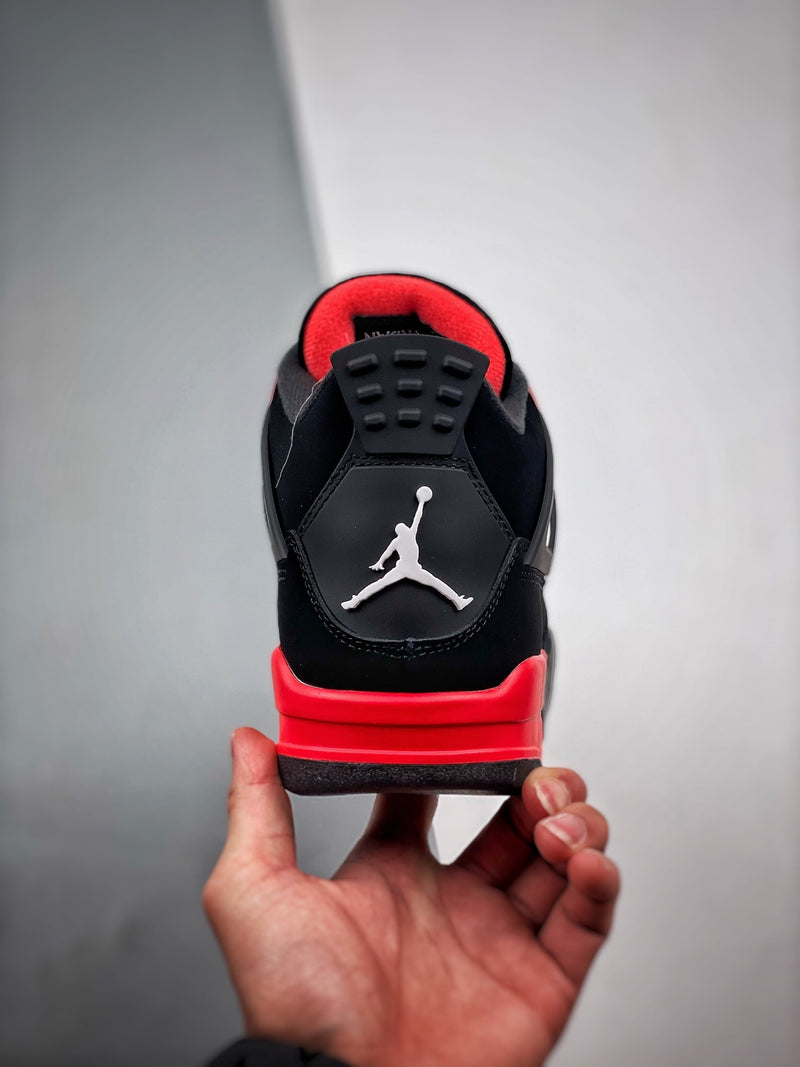 Tênis Nike Air Jordan 4 "Red Thunder"