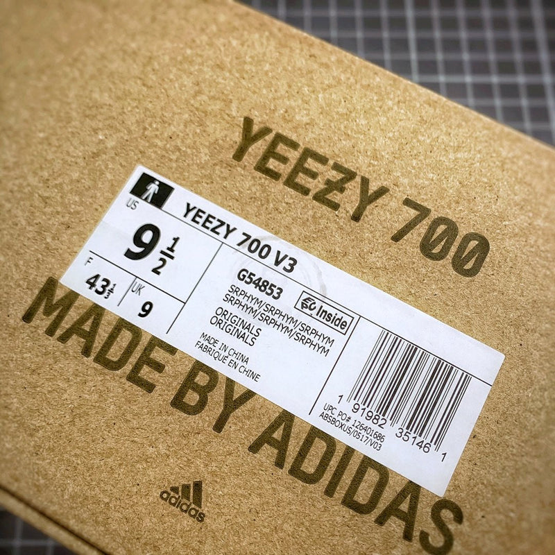 Tênis Adidas Yeezy Boost 700 V3 Srphym