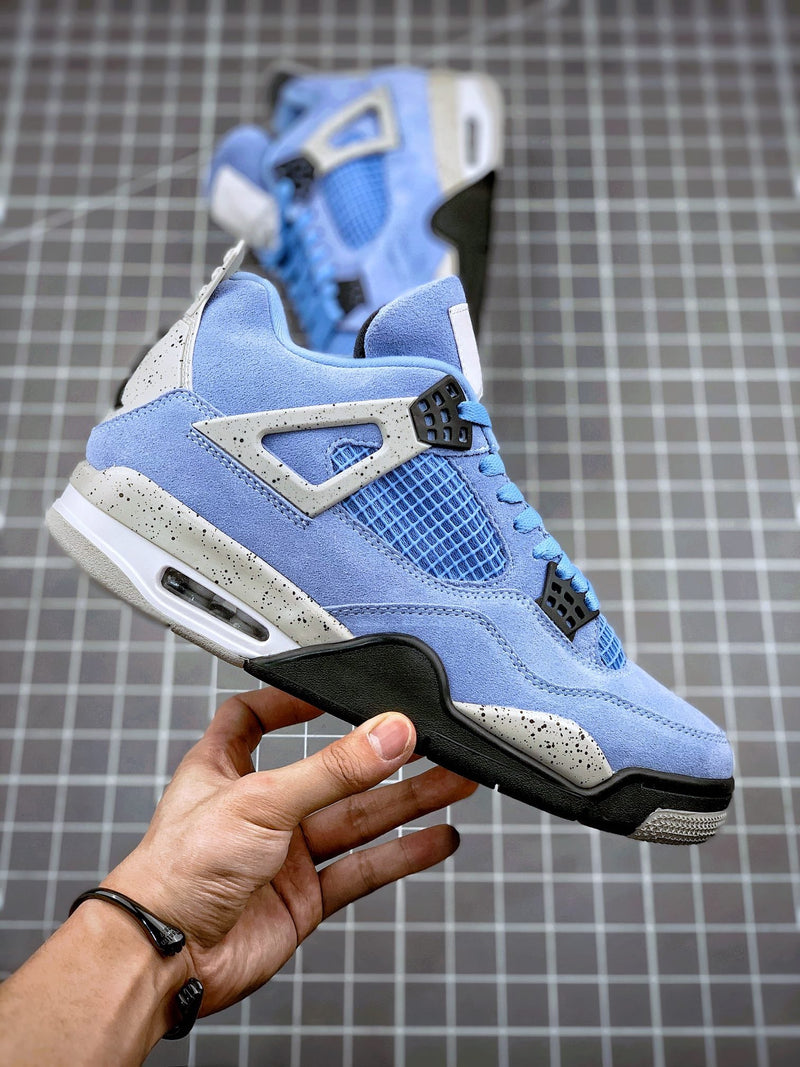 Tênis Nike Air Jordan 4 SE University Blue