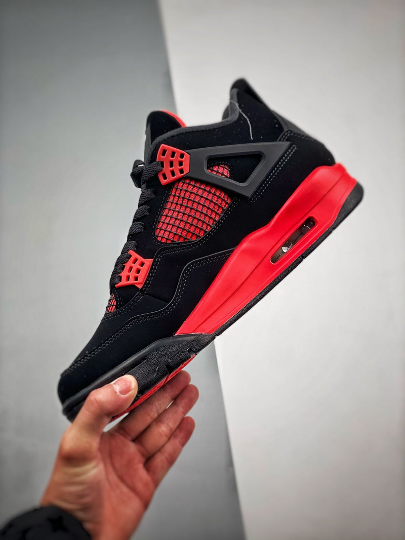 Tênis Nike Air Jordan 4 "Red Thunder"