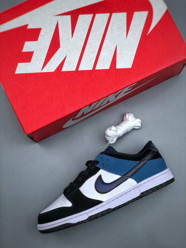 Tênis Nike SB Dunk Low "Industrial Blue"